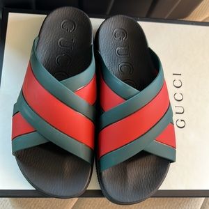 Gucci Web Slides